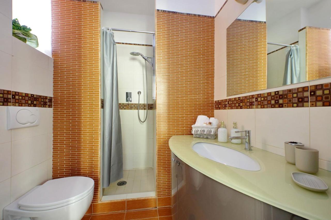 Luxury Apartment Vaticano-S'Peter Basilica - Netflix Wifi - Aircond Roma Dış mekan fotoğraf